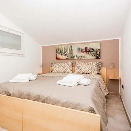 Exedra Apartment